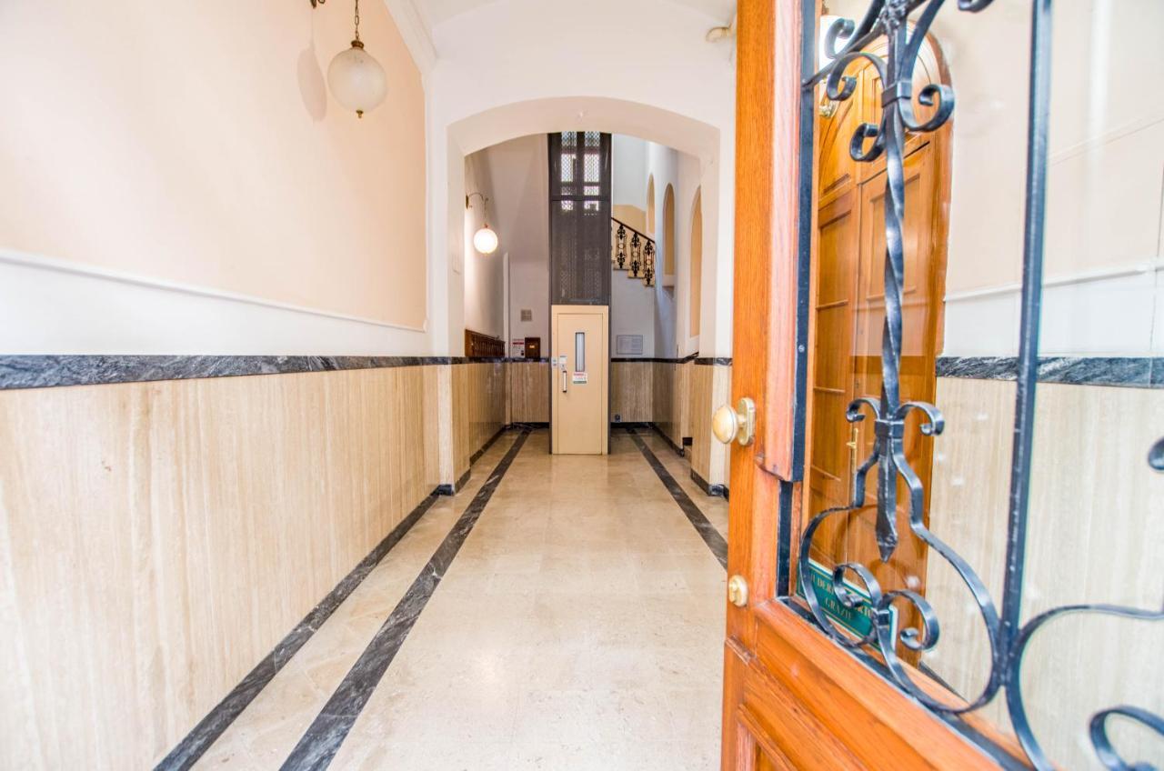 Casa Vacanze Al Teatro ترييستي المظهر الخارجي الصورة